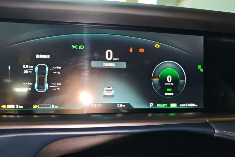 Used VOYAH FREE 2021 Four-Wheel Drive Standard Range-Extended Exclusive Luxury Package Instrument Cluster