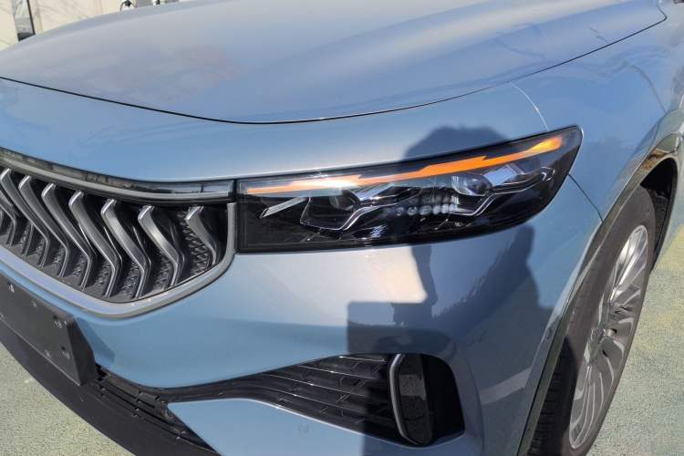 Used VOYAH FREE 2021 Four-Wheel Drive All-Electric First Edition Commemorative Edition Exclusive Luxury Package Left Front Headlight
