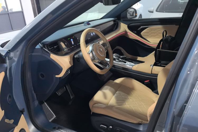 Used VOYAH FREE 2021 Four-Wheel Drive Standard Range-Extended Exclusive Luxury Package Left Front Seat