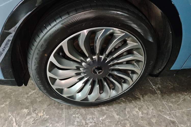 Used VOYAH FREE 2021 Four-Wheel Drive Standard Range-Extended Exclusive Luxury Package Left Front Wheel Hub