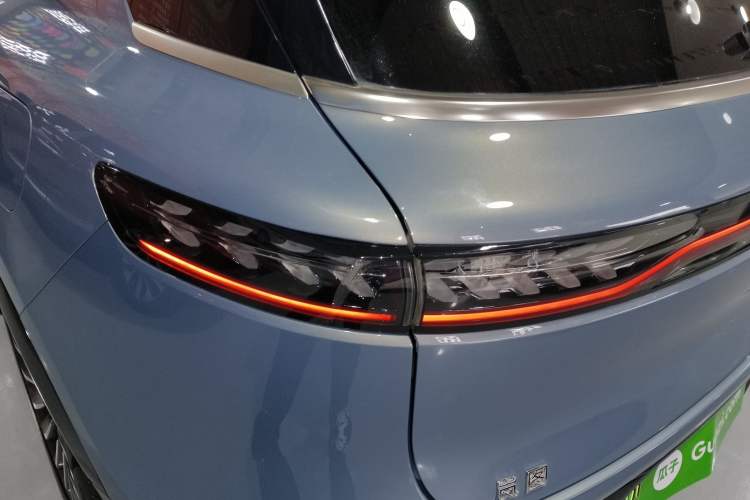 Used VOYAH FREE 2021 Four-Wheel Drive Standard Range-Extended Exclusive Luxury Package Left Rear Taillight