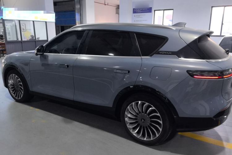 Used VOYAH FREE 2021 Four-Wheel Drive Standard Range-Extended Exclusive Luxury Package Left Side