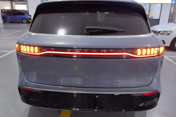 Used VOYAH FREE 2021 Four-Wheel Drive Standard Range-Extended Exclusive Luxury Package Rear
