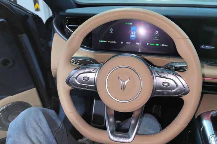 Used VOYAH FREE 2021 Four-Wheel Drive Standard Range-Extended Exclusive Luxury Package Steering Wheel