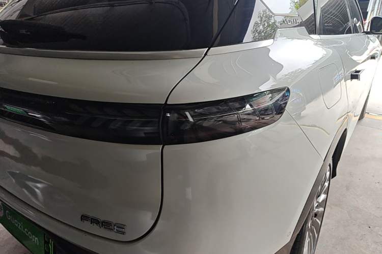 Used VOYAH FREE 2021 Four-Wheel Drive Standard Range-Extended Exclusive Luxury Package Right Rear Taillight