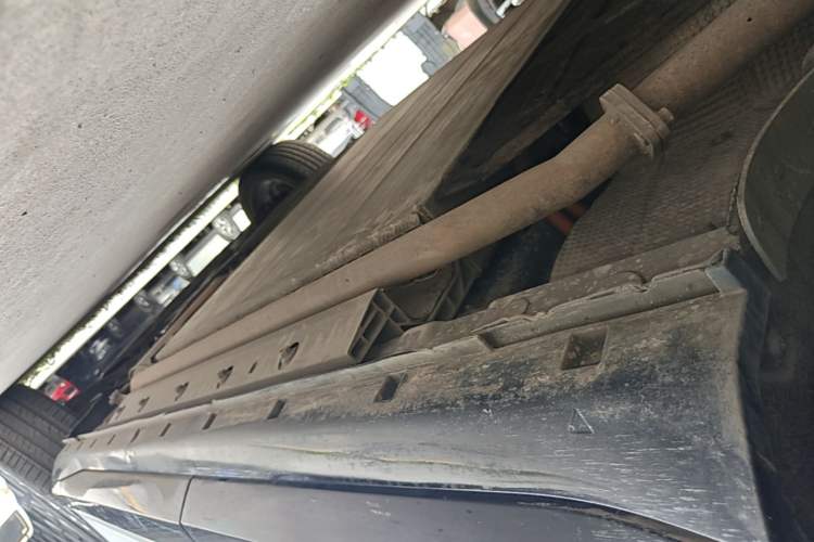 Used VOYAH FREE 2021 Four-Wheel Drive Standard Range-Extended Exclusive Luxury Package Right Side Sill