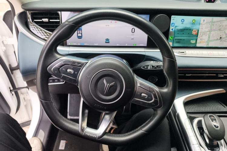 Used VOYAH FREE 2021 Four-Wheel Drive Standard Range-Extended Exclusive Luxury Package Steering Wheel