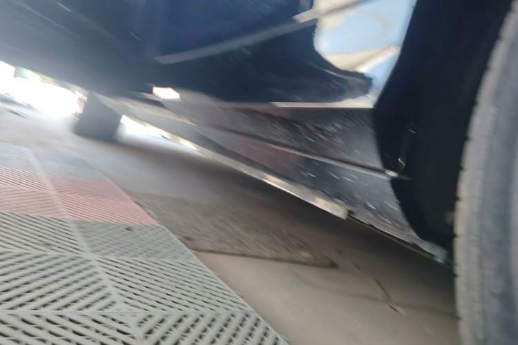 Used VOYAH FREE 2022 DNA Range-Extended Version Left Side Sill