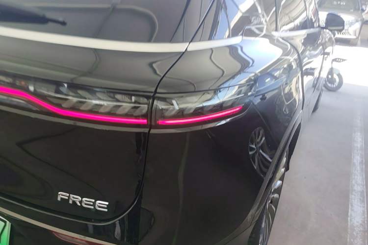 Used VOYAH FREE 2022 DNA Range-Extended Version Right Rear Taillight