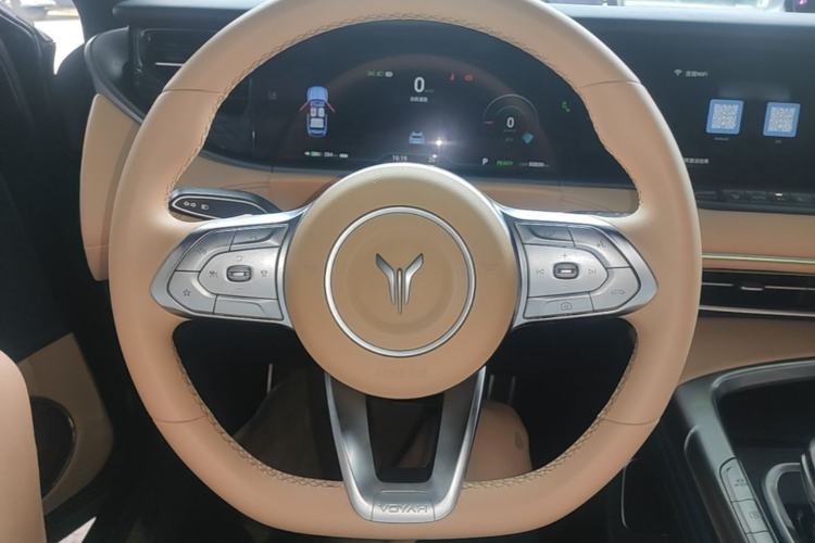 Used VOYAH FREE 2022 Four-Wheel Drive Ultra-Long Range Pure Electric Version Steering Wheel