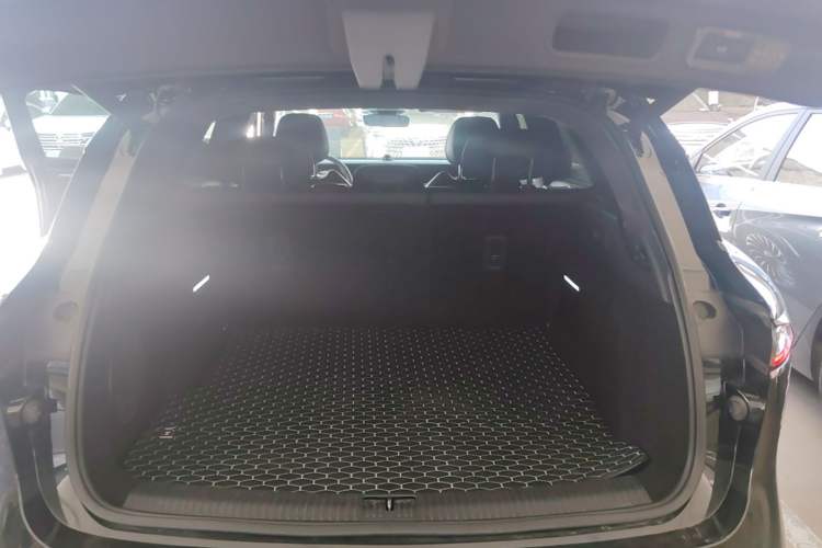 Used VOYAH FREE 2022 DNA Range-Extended Version Trunk