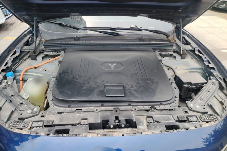 Used VOYAH FREE 2022 Four-Wheel Drive Ultra-Long Range Pure Electric Version Engine Bay
