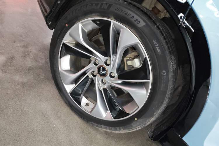 Used VOYAH FREE 2022 Four-Wheel Drive Ultra-Long Range Pure Electric Version Exterior 8