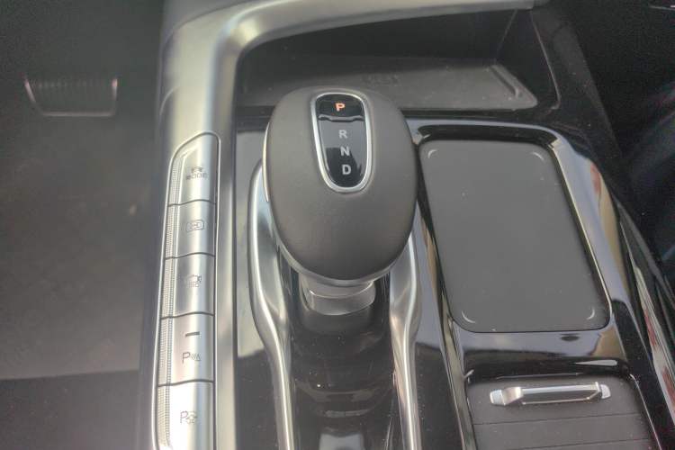 Used VOYAH FREE 2022 DNA Pure Electric Model Gear Lever