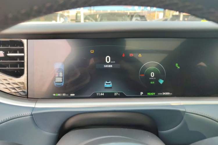 Used VOYAH FREE 2022 Four-Wheel Drive Ultra-Long Range Pure Electric Version Instrument Cluster