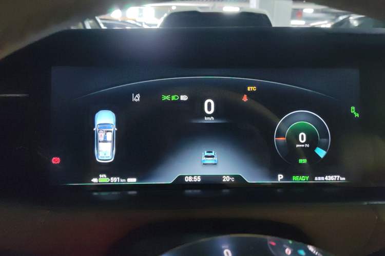 Used VOYAH FREE 2022 Four-Wheel Drive Ultra-Long Range Pure Electric Version Instrument Cluster