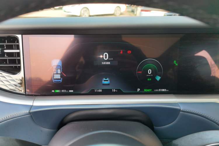 Used VOYAH FREE 2022 Four-Wheel Drive Ultra-Long Range Pure Electric Version Instrument Cluster