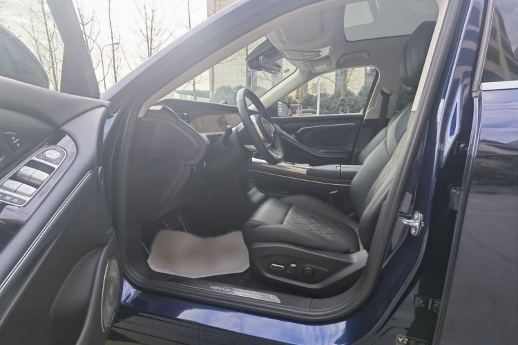 Used VOYAH FREE 2022 Four-Wheel Drive Ultra-Long Range Pure Electric Version Interior 1