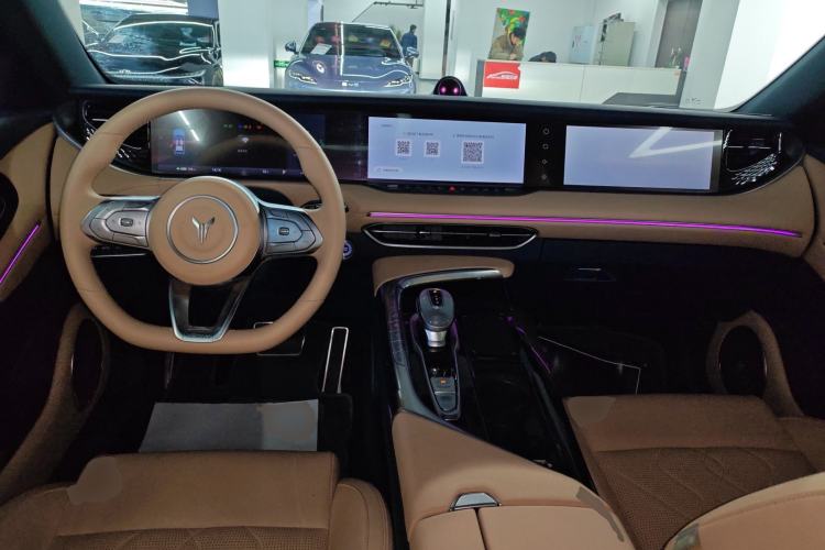Used VOYAH FREE 2022 Four-Wheel Drive Ultra-Long Range Pure Electric Version Interior 2