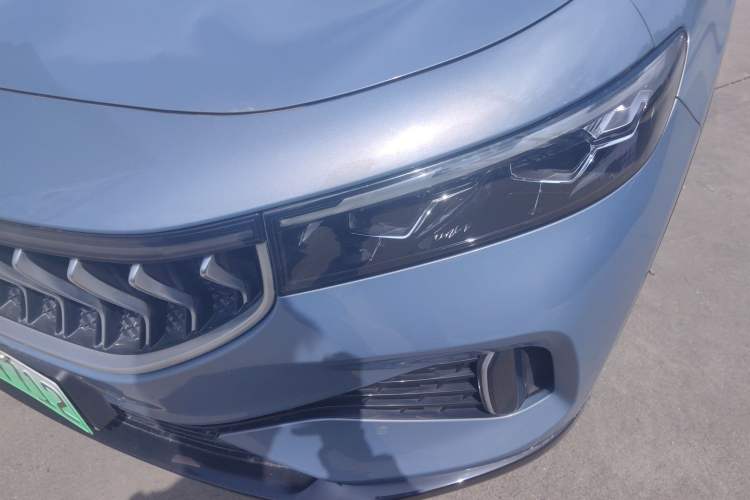 Used VOYAH FREE 2022 DNA Pure Electric Model Left Front Headlight