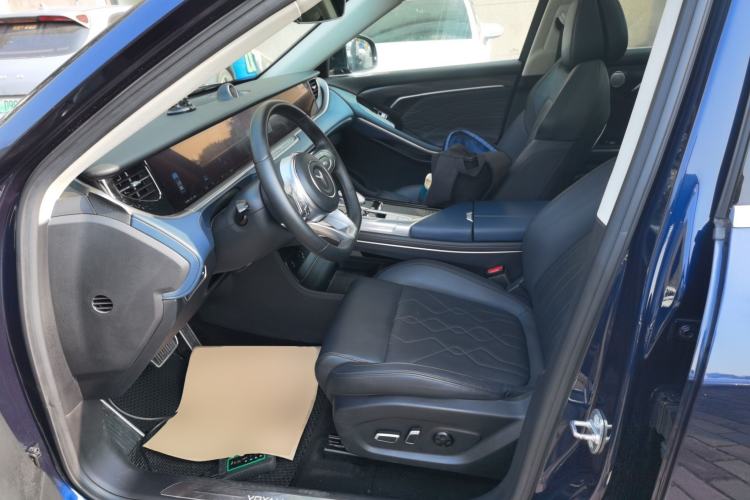 Used VOYAH FREE 2022 Four-Wheel Drive Ultra-Long Range Pure Electric Version Left Front Seat