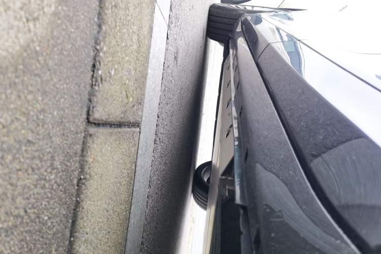 Used VOYAH FREE 2022 DNA Range-Extended Version Left Side Sill