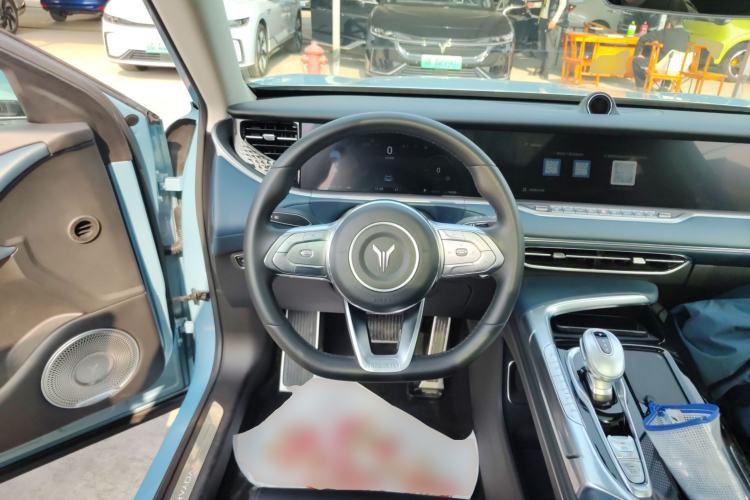 Used VOYAH FREE 2022 Four-Wheel Drive Ultra-Long Range Pure Electric Version Steering Wheel