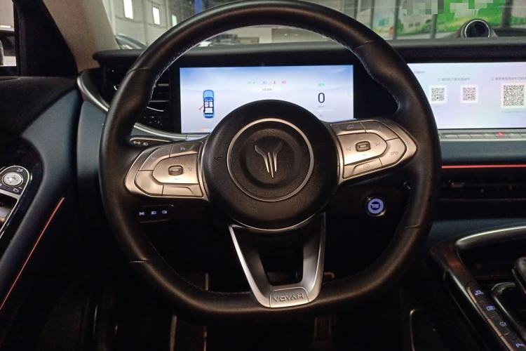 Used VOYAH FREE 2022 Four-Wheel Drive Ultra-Long Range Pure Electric Version Steering Wheel