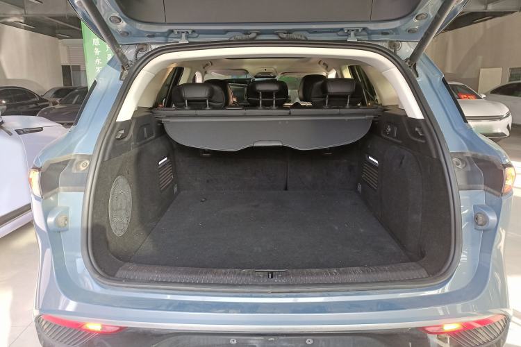 Used VOYAH FREE 2022 Four-Wheel Drive Ultra-Long Range Pure Electric Version Trunk
