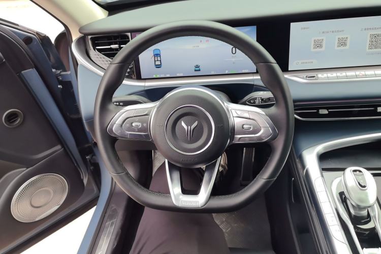 Used VOYAH FREE 2022 Four-Wheel Drive Ultra-Long Range Pure Electric Version Steering Wheel