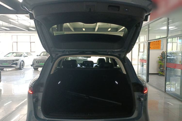 Used VOYAH FREE 2022 Four-Wheel Drive Ultra-Long Range Pure Electric Version Trunk