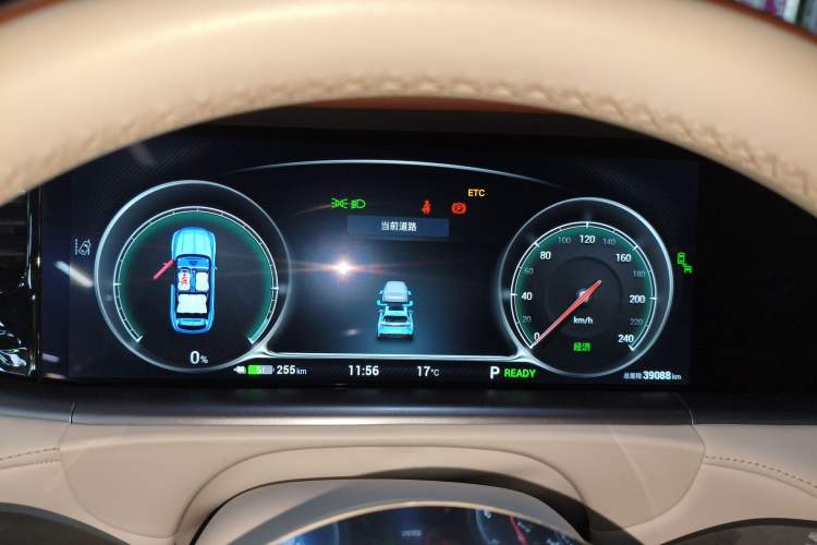 Used VOYAH FREE 2022 Four-Wheel Drive Ultra-Long Range Pure Electric Version Instrument Cluster