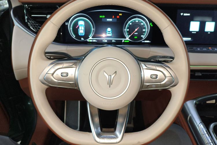 Used VOYAH FREE 2022 Four-Wheel Drive Ultra-Long Range Pure Electric Version Steering Wheel