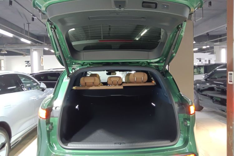 Used VOYAH FREE 2022 Four-Wheel Drive Ultra-Long Range Pure Electric Version Trunk