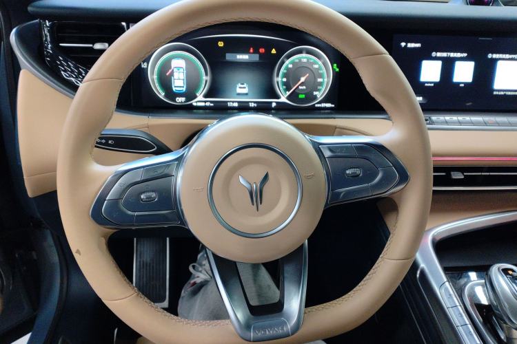 Used VOYAH FREE 2022 Four-Wheel Drive Ultra-Long Range Pure Electric Version Steering Wheel