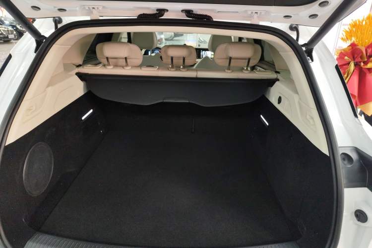 Used VOYAH FREE 2022 DNA Pure Electric Model Trunk