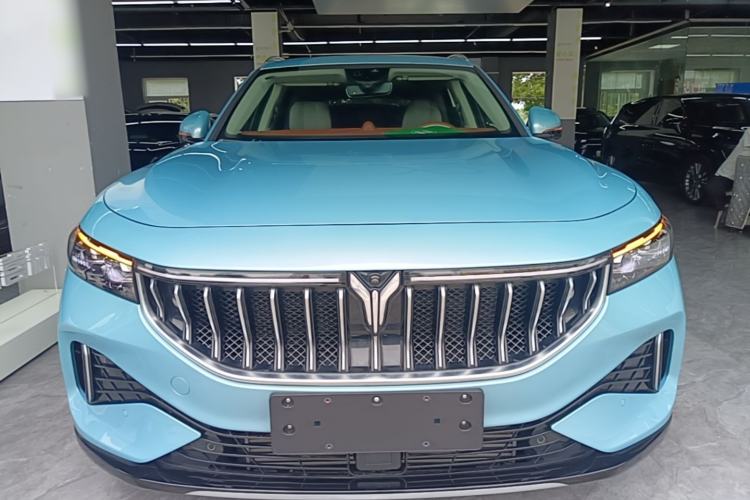 Used VOYAH FREE 2023 Four-Wheel Drive Extended-Range Model with Ultra-Long Range Front
