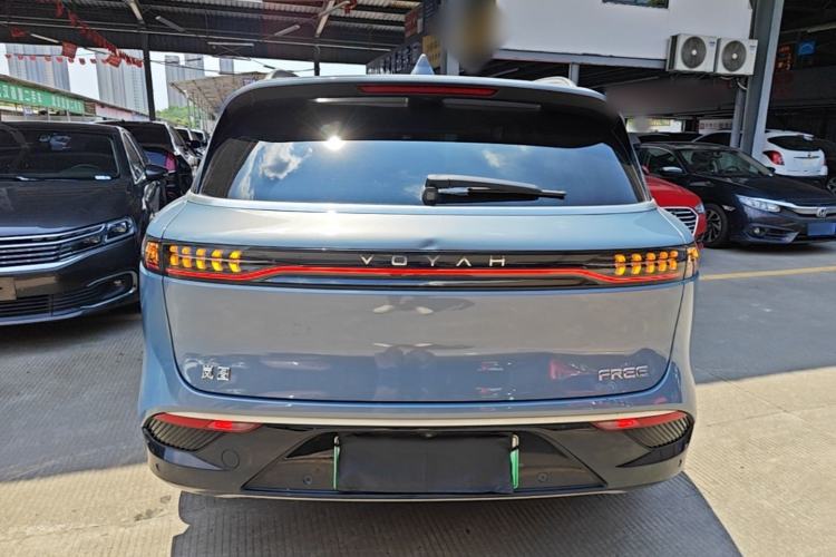 Used VOYAH FREE 2023 Four-Wheel Drive Extended-Range Model with Ultra-Long Range Rear