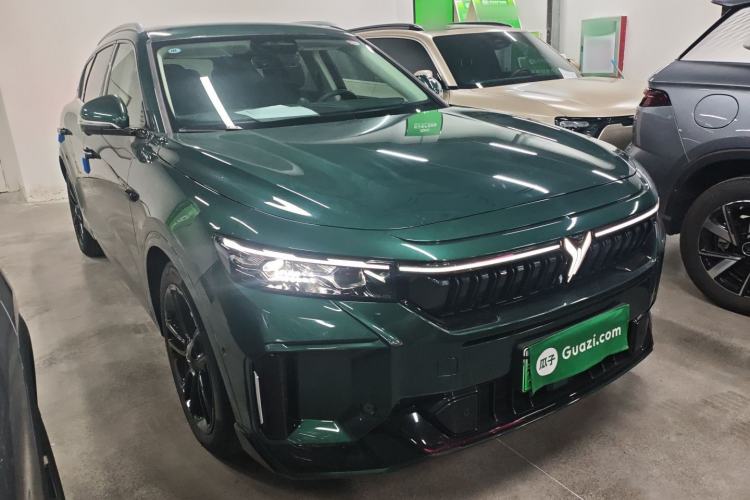 Used VOYAH FREE 2023 Four-Wheel Drive Extended-Range Model with Ultra-Long Range Exterior 2