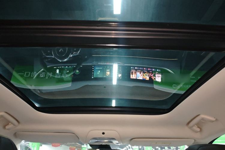 Used VOYAH FREE 2023 Four-Wheel Drive Extended-Range Model with Ultra-Long Range Headliner