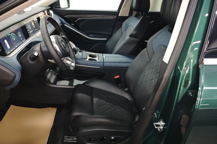 Used VOYAH FREE 2023 Four-Wheel Drive Extended-Range Model with Ultra-Long Range Left Front Seat