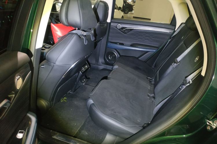 Used VOYAH FREE 2023 Four-Wheel Drive Extended-Range Model with Ultra-Long Range Left Rear Seat
