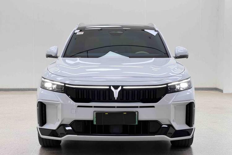 Used VOYAH FREE 2023 Four-Wheel Drive Extended-Range Model with Ultra-Long Range Exterior 1