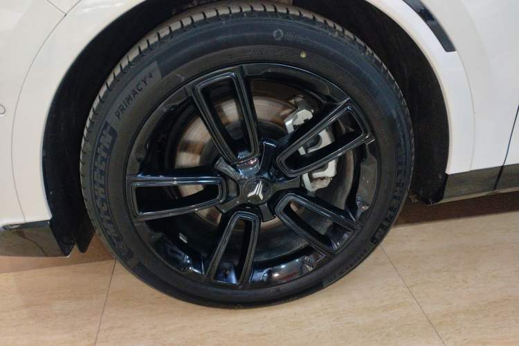 Used VOYAH FREE 2023 Four-Wheel Drive Extended-Range Model with Ultra-Long Range Exterior 7