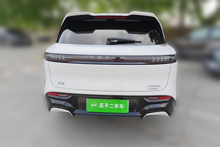 Used VOYAH FREE 2023 Four-Wheel Drive Extended-Range Model with Ultra-Long Range Rear