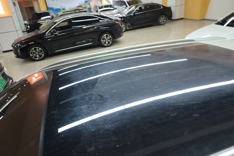 Used VOYAH FREE 2023 Four-Wheel Drive Extended-Range Model with Ultra-Long Range Roof