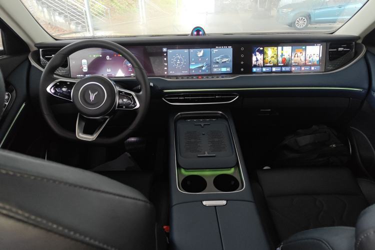 Used VOYAH FREE 2024 Ultra-Long Range Intelligent Driving Version Center Console