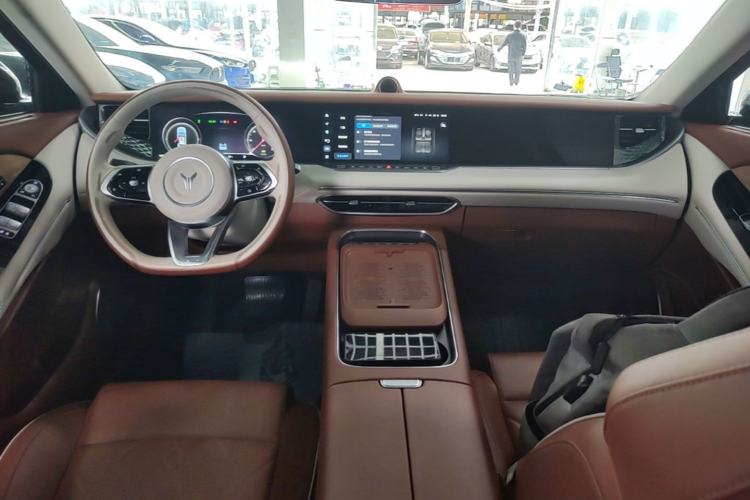 Used VOYAH FREE 2024 Ultra-Long Range Intelligent Driving Version Center Console