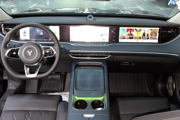 Used VOYAH FREE 2024 Ultra-Long Range Intelligent Driving Version Center Console