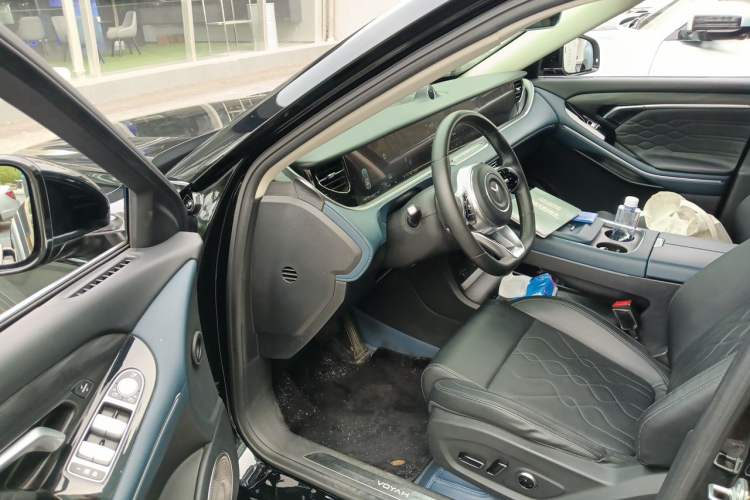 Used VOYAH FREE 2024 Ultra-Long Range Intelligent Driving Version Driver Seat